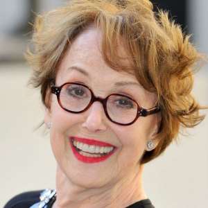 Una Stubbs